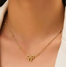 Elegant Gold Bow Pendant Necklace for Women
